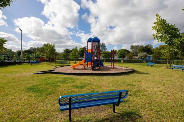 12604 NW 23rd Pl 0, Miami, FL 33167