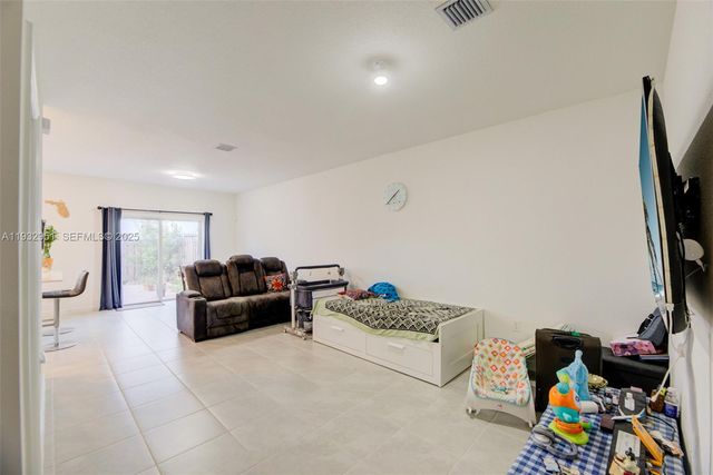 12604 NW 23rd Pl 0, Miami, FL 33167