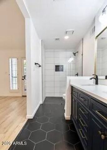 8540 N CENTRAL Avenue 1, Phoenix, AZ 85020