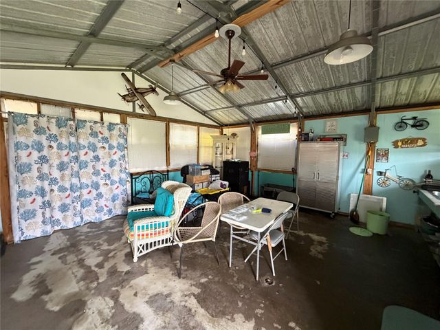 1270 N Monkhouse Drive, Crystal Beach, TX 77650