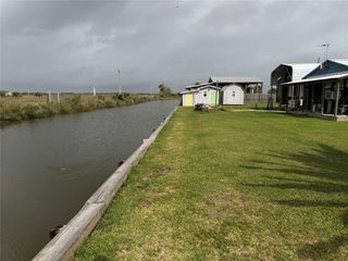 1270 N Monkhouse Drive, Crystal Beach, TX 77650