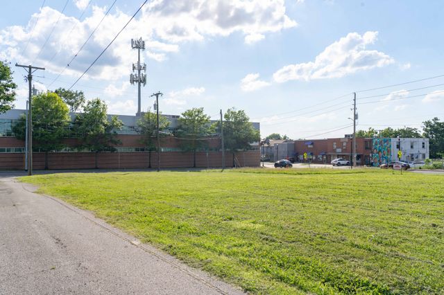 1034 14th Ave, N, Nashville, TN 37208