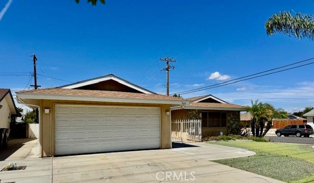 405 S Gilbert, Hemet, CA 92543