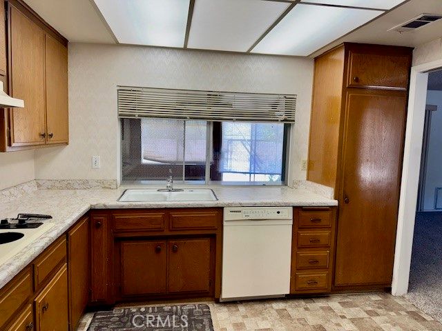 405 S Gilbert, Hemet, CA 92543