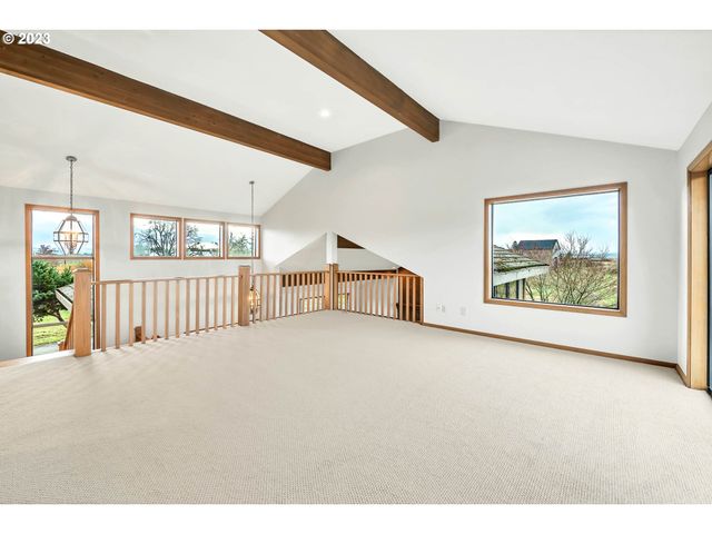 27725 Royal, Eugene, OR 97402