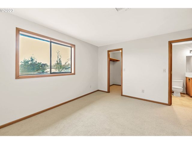 27725 Royal, Eugene, OR 97402