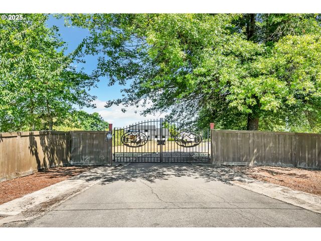 27725 Royal, Eugene, OR 97402