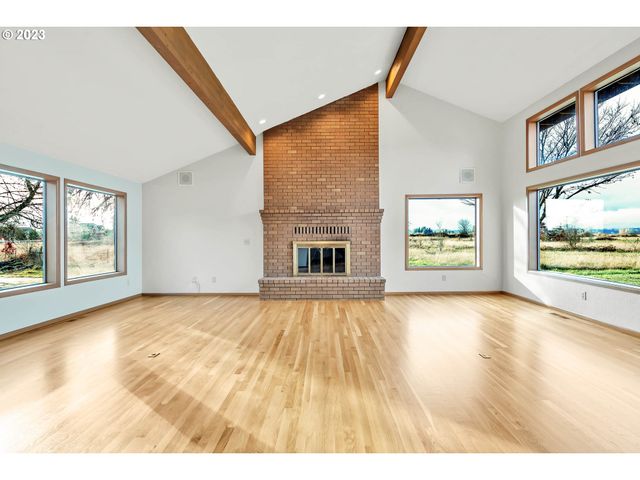 27725 Royal, Eugene, OR 97402