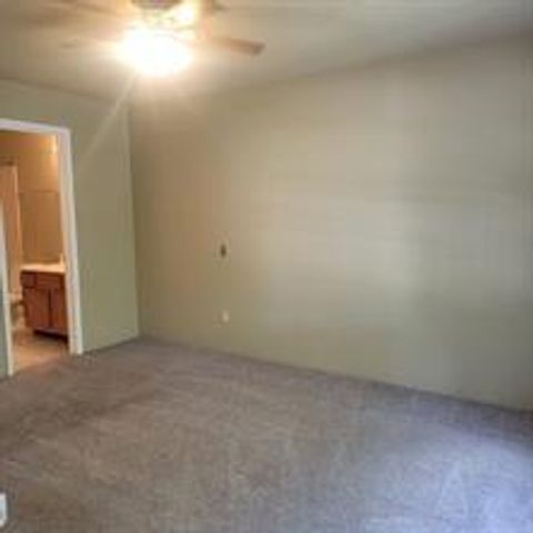 9797 Leawood Boulevard 206, Houston, TX 77099