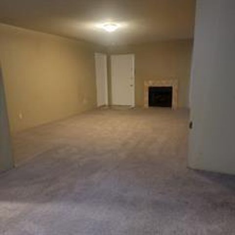 9797 Leawood Boulevard 206, Houston, TX 77099
