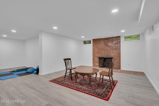 8 Rues Road, Cream Ridge, NJ 08514