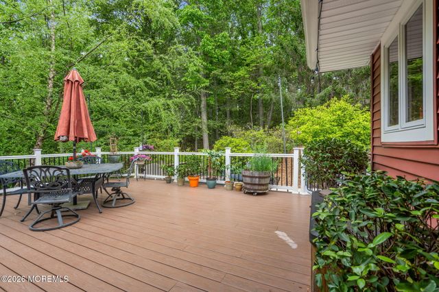 8 Rues Road, Cream Ridge, NJ 08514