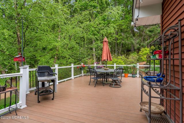 8 Rues Road, Cream Ridge, NJ 08514