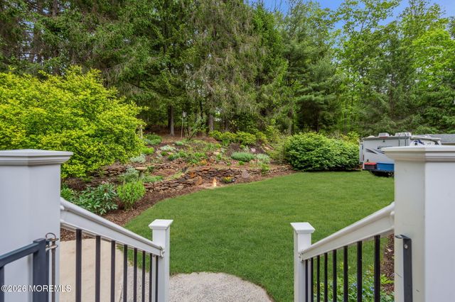 8 Rues Road, Cream Ridge, NJ 08514