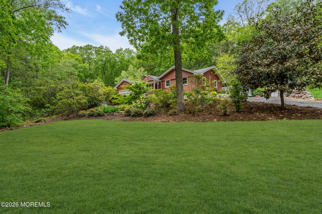 8 Rues Road, Cream Ridge, NJ 08514