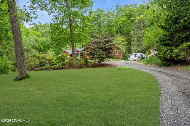 8 Rues Road, Cream Ridge, NJ 08514