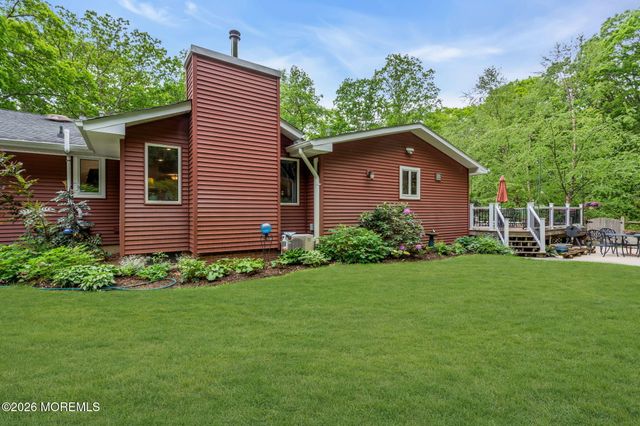 8 Rues Road, Cream Ridge, NJ 08514