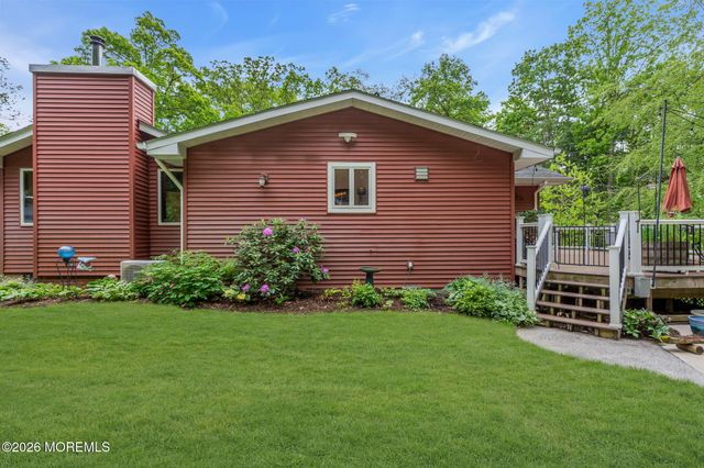 8 Rues Road, Cream Ridge, NJ 08514