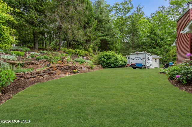 8 Rues Road, Cream Ridge, NJ 08514