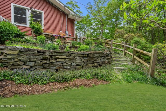 8 Rues Road, Cream Ridge, NJ 08514