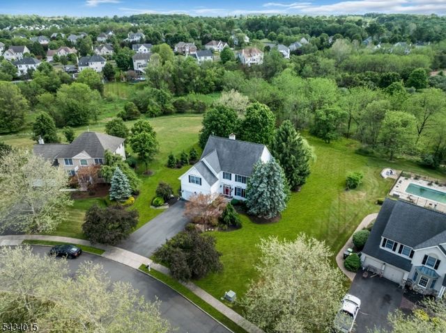 6 Champions Cir, Branchburg Twp., NJ 08876