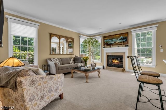 6 Champions Cir, Branchburg Twp., NJ 08876
