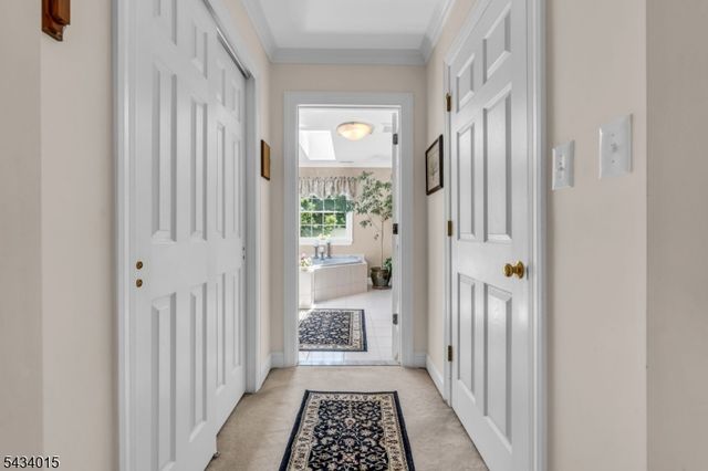 6 Champions Cir, Branchburg Twp., NJ 08876
