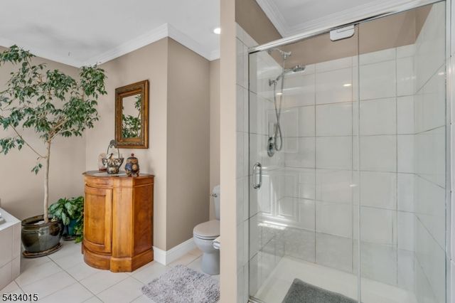 6 Champions Cir, Branchburg Twp., NJ 08876
