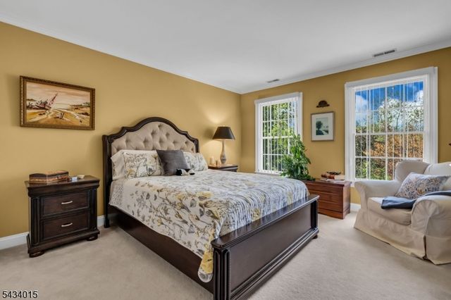 6 Champions Cir, Branchburg Twp., NJ 08876