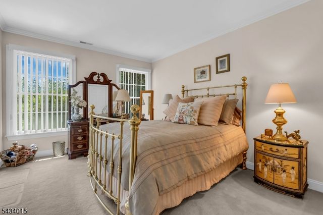 6 Champions Cir, Branchburg Twp., NJ 08876