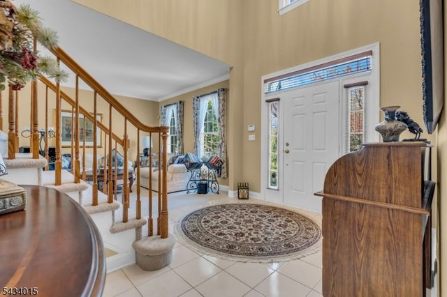 6 Champions Cir, Branchburg Twp., NJ 08876