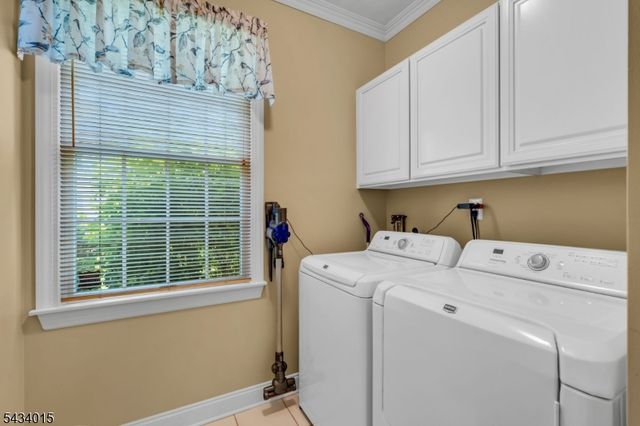 6 Champions Cir, Branchburg Twp., NJ 08876