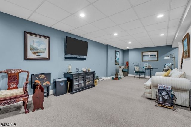 6 Champions Cir, Branchburg Twp., NJ 08876