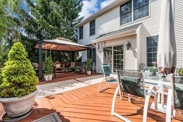 6 Champions Cir, Branchburg Twp., NJ 08876