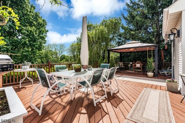 6 Champions Cir, Branchburg Twp., NJ 08876