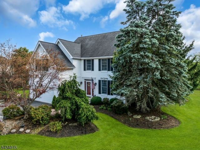 6 Champions Cir, Branchburg Twp., NJ 08876