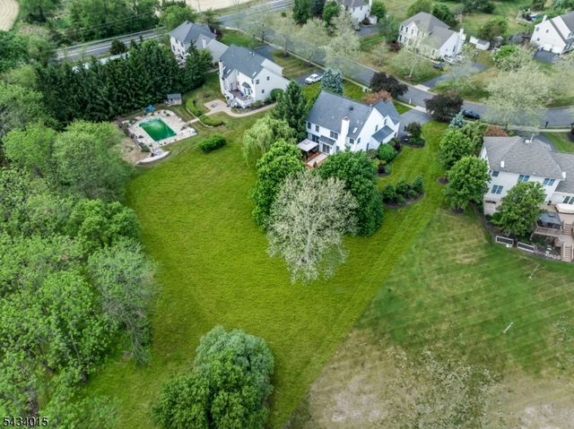 6 Champions Cir, Branchburg Twp., NJ 08876