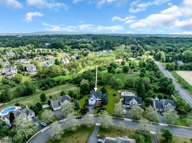 6 Champions Cir, Branchburg Twp., NJ 08876