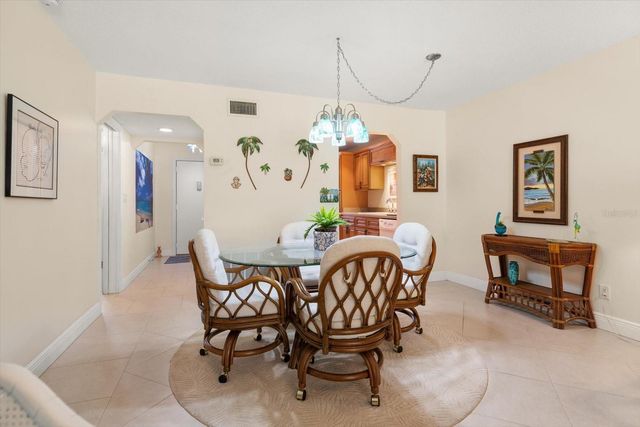 1005 CORDOVA GREEN, Seminole, FL 33777