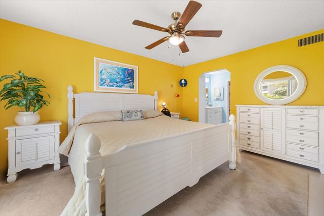 1005 CORDOVA GREEN, Seminole, FL 33777