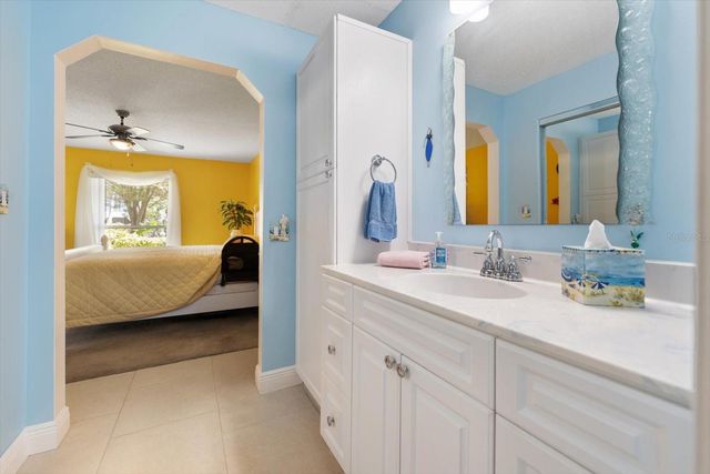 1005 CORDOVA GREEN, Seminole, FL 33777