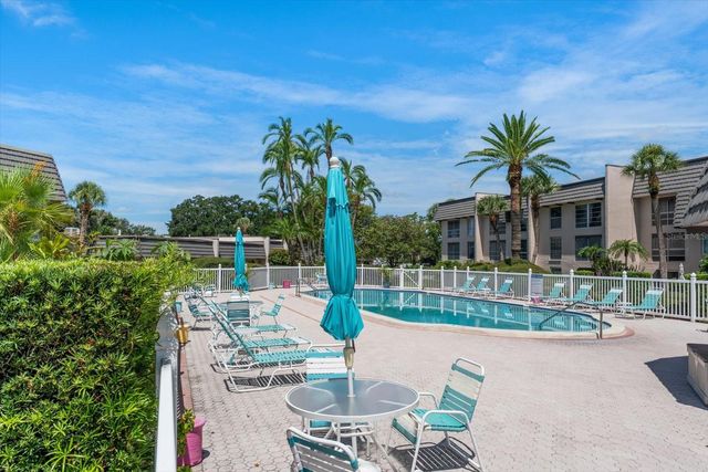 1005 CORDOVA GREEN, Seminole, FL 33777