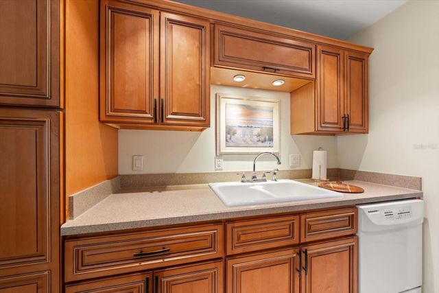 1005 CORDOVA GREEN, Seminole, FL 33777