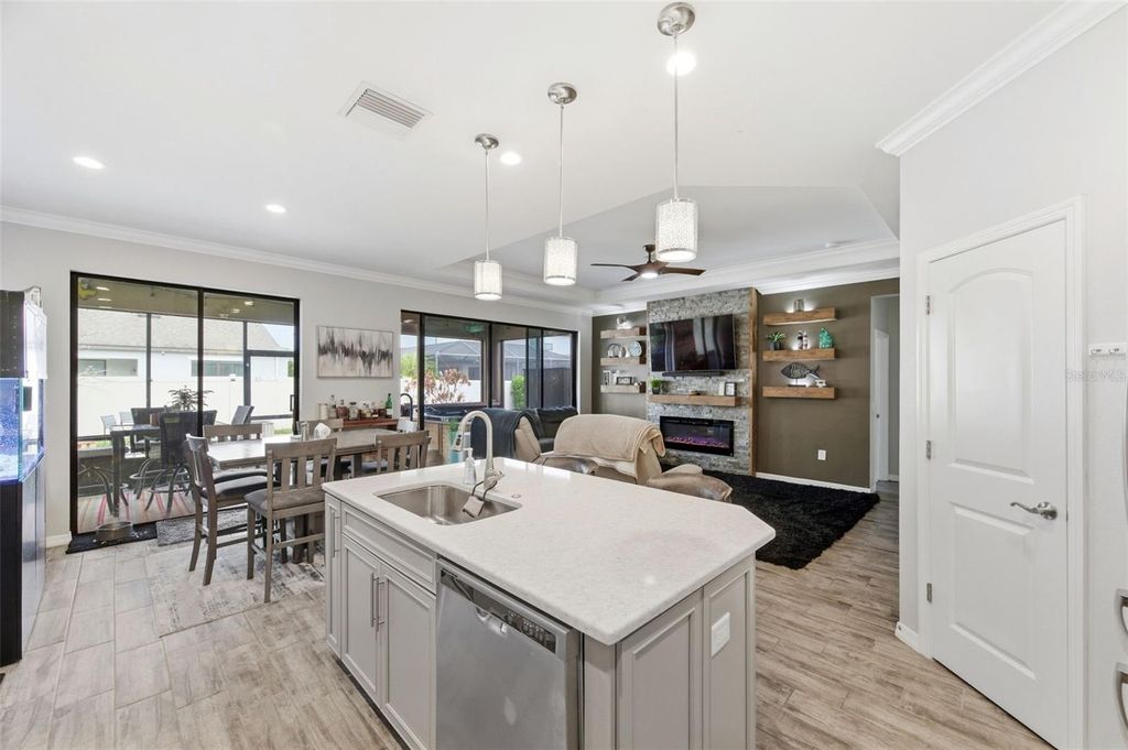 Image 12 of property listing at 12383 FITZROY STREET, Odessa, FL 33556