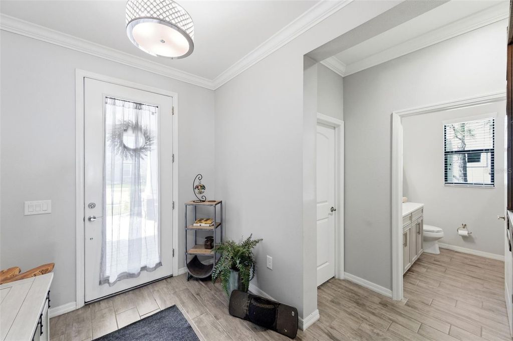 Image 5 of property listing at 12383 FITZROY STREET, Odessa, FL 33556