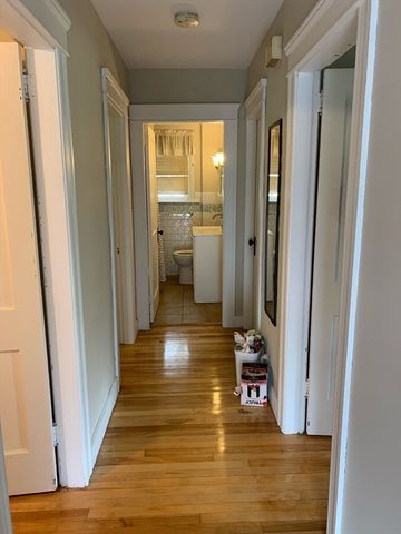 11 Clay St, Worcester, MA 01610