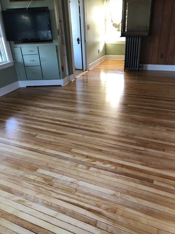 11 Clay St, Worcester, MA 01610
