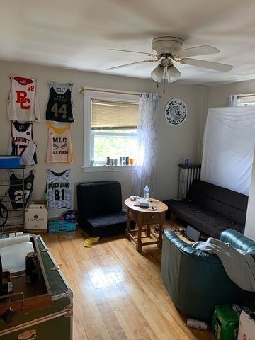 11 Clay St, Worcester, MA 01610