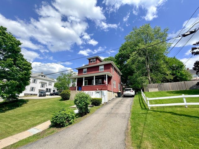 11 Clay St, Worcester, MA 01610