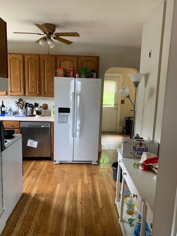 11 Clay St, Worcester, MA 01610